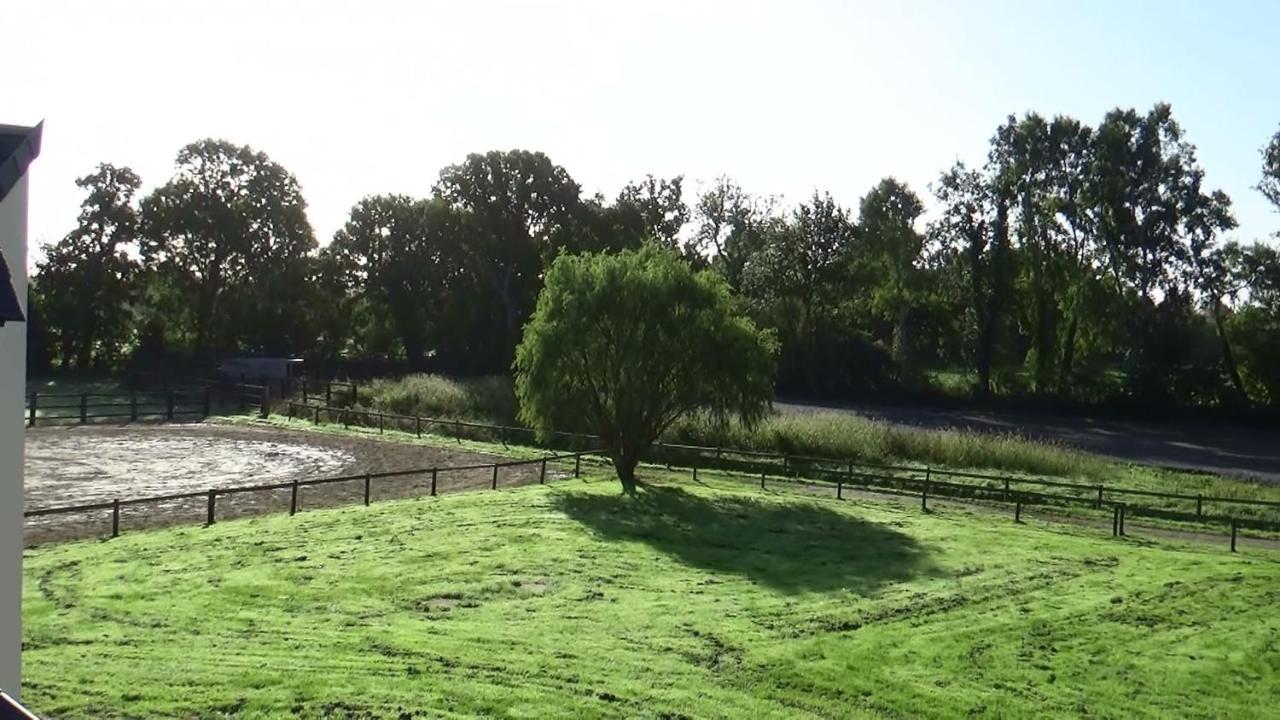 Les Grands Chenes Hotel Remilly-les-Marais Екстериор снимка
